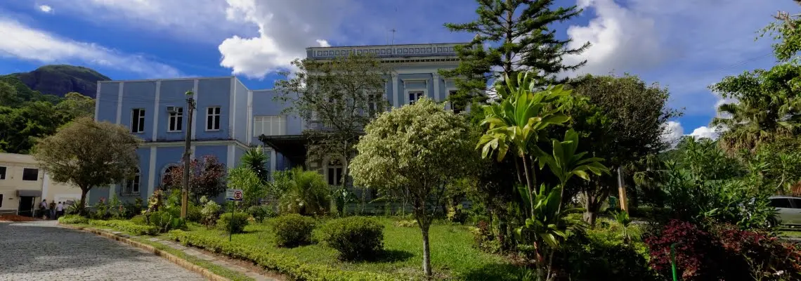 Trote solidário da UFF Nova Friburgo reabastece o Hemocentro