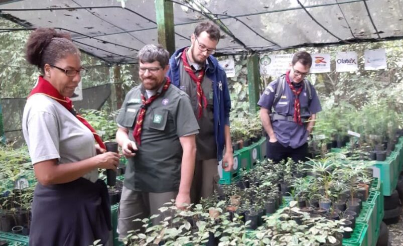 Parceria entre empresa e grupo de escoteiros friburguenses tem teor socioambiental