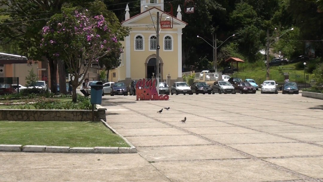 Obras na Praça do Suspiro são adiadas para minimizar impactos na Festa do Morango e da Flor