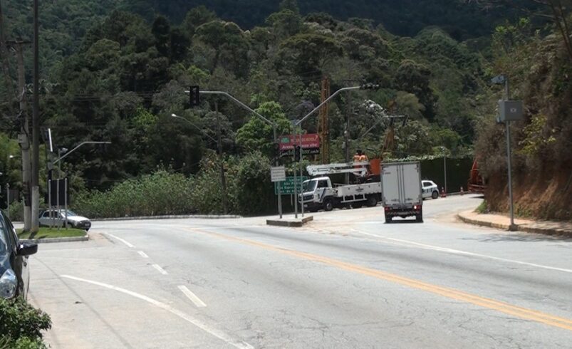 Trevo Mury-Lumiar receberá nova sinalização do DER-RJ