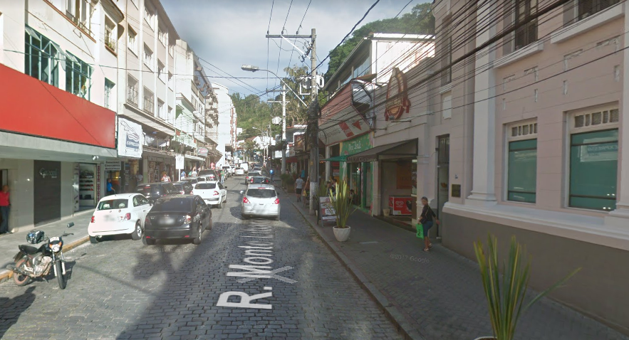 Rua Monte Líbano terá sentido invertido da via a partir de domingo, 10