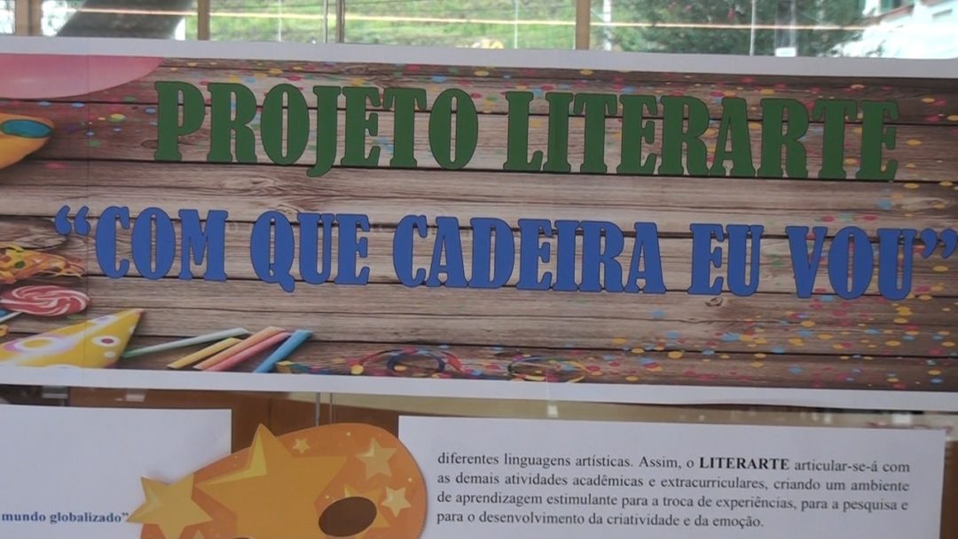 Projeto “Com que cadeira eu vou” incentiva a criatividade de alunos em instituição