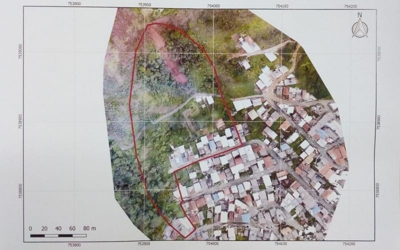 Defesa Civil de Nova Friburgo realiza desinterdição da Rua José Correa, no Jardim Califórnia