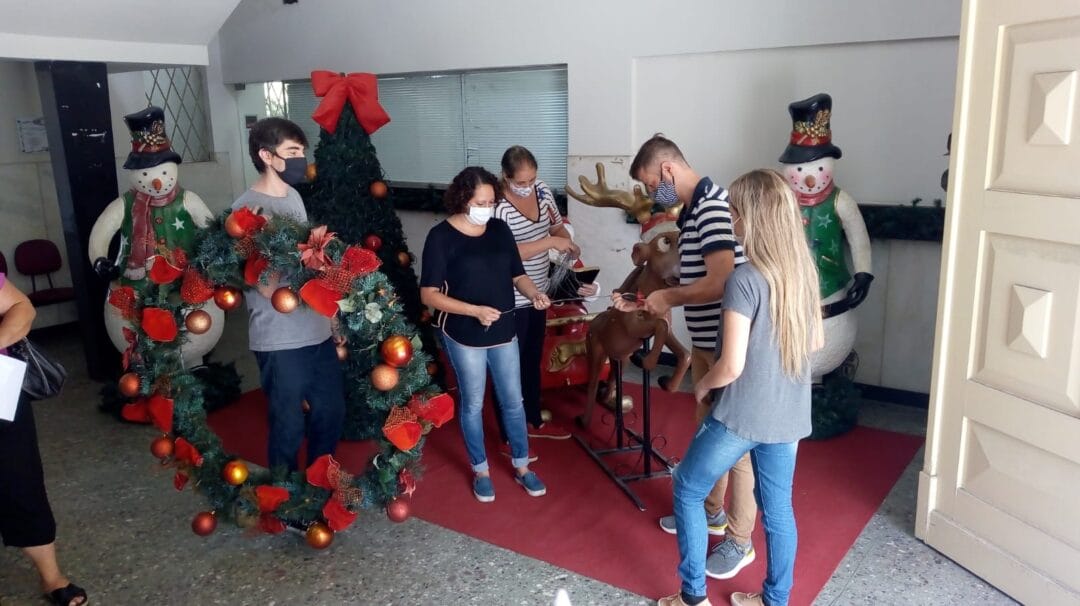 Prefeitura dá início a decoração de Natal, mas cancela festas de fim de ano