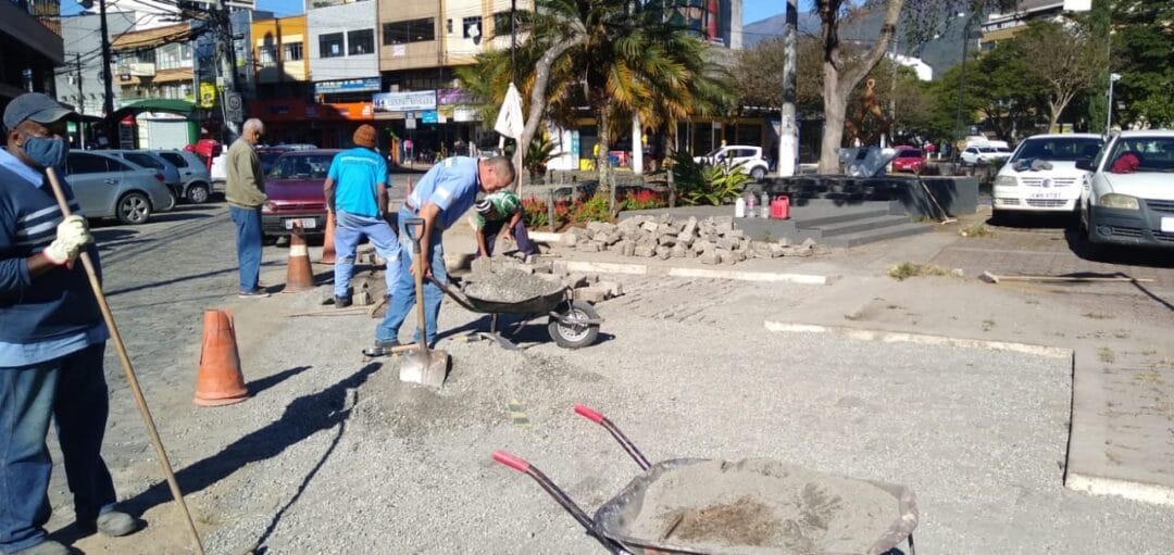 Praça do Lúpulo voltará a ter vagas temporárias para carros