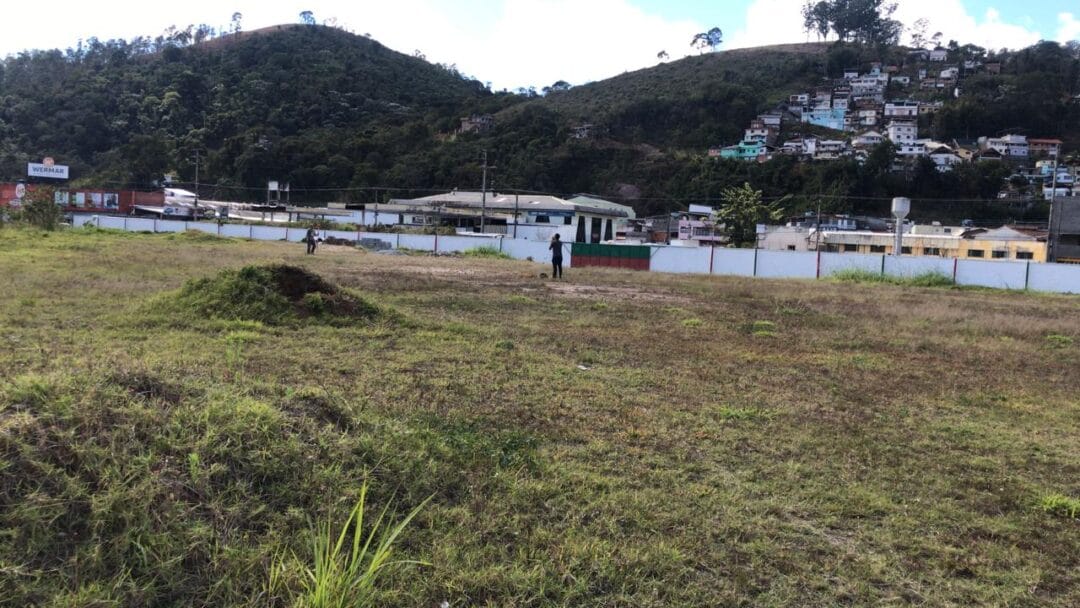 Vai ter garagem? Itapemirim visita área do Nova Friburgo Futebol Clube