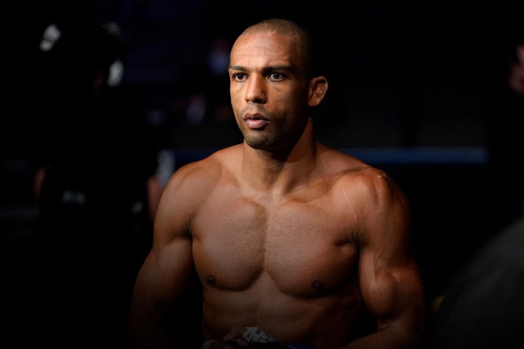 Edson Barboza recebe duas indicações ao World MMA Awards