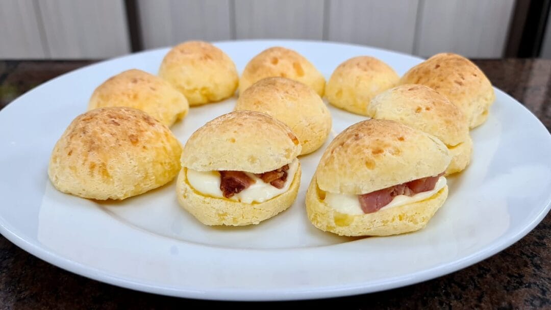 Pão de Queijo Recheado