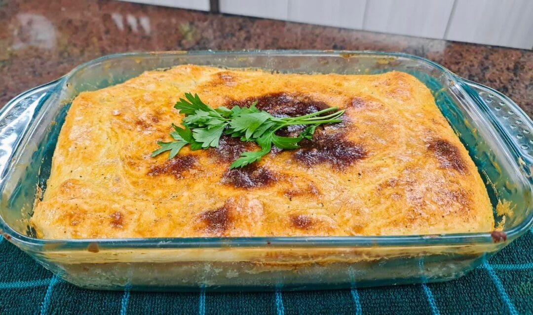 Torta de frango com massa de maionese