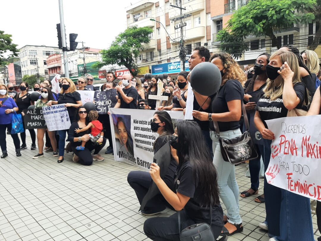 Em fim de semana de manifestação pelo fim da violência contra a mulher, homem é preso por dar tapas e até morder a ex-companheira