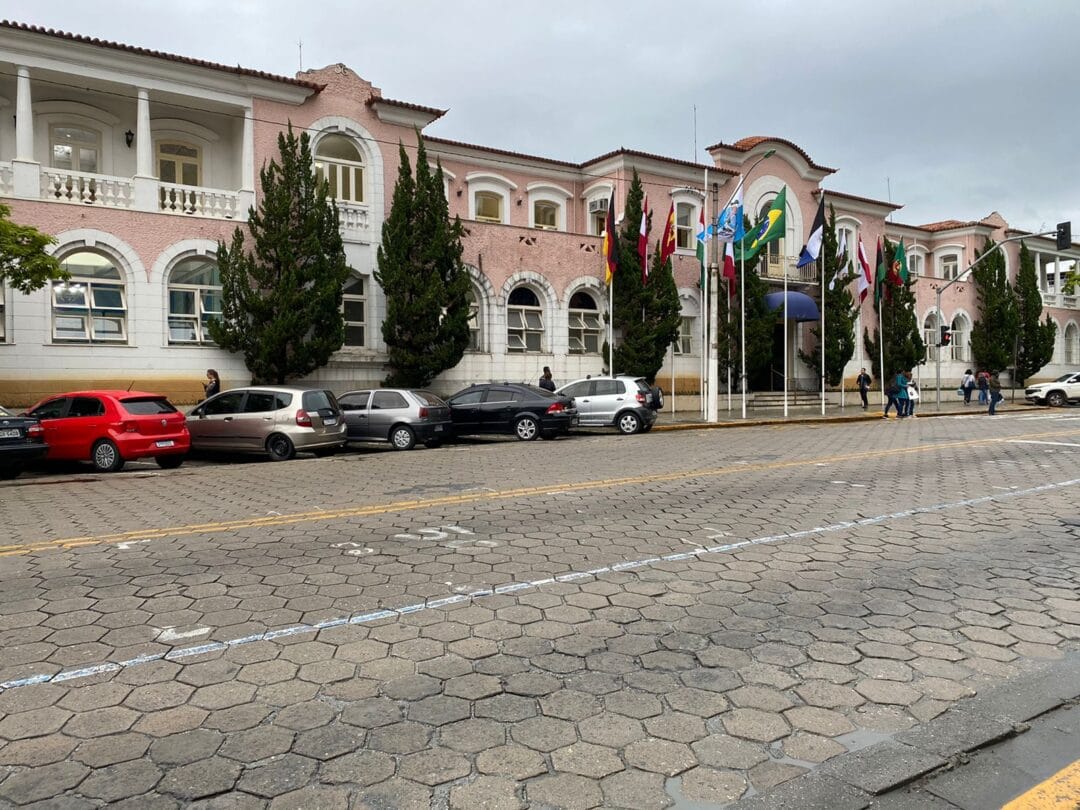 Interdição da Av. Alberto Braune para festas gera preocupação em entidades