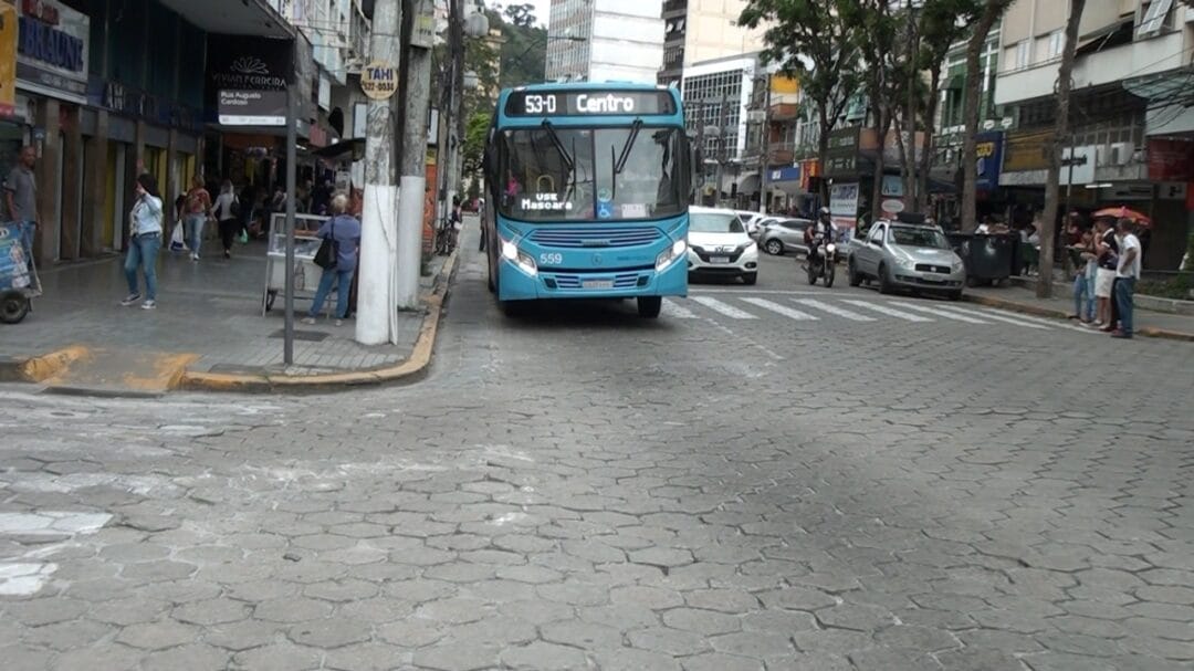 Linhas de ônibus terão reforço durante a Festa da Cerveja