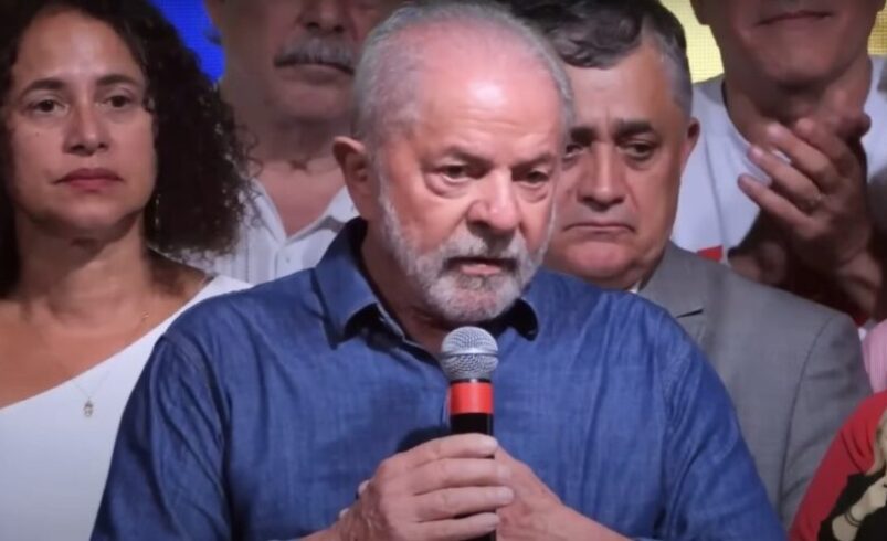 Em eleição mais apertada da história, Lula é eleito presidente com recorde de votos