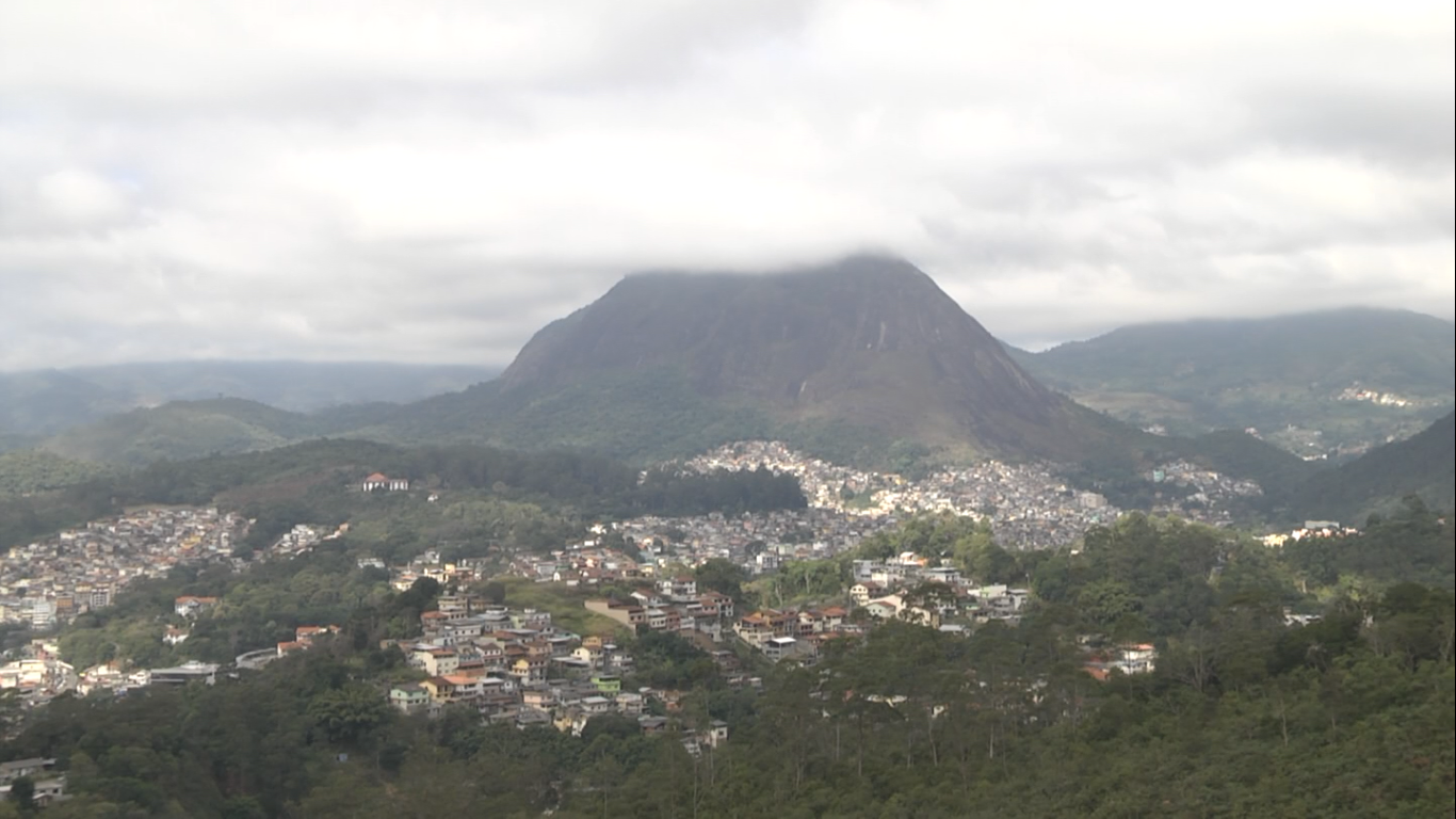 Tempo vira e última semana de agosto será com frio e chuva