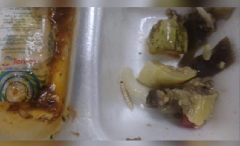 Falta de higiene: larva é encontrada em comida oferecida no Hospital Municipal Raul Sertã