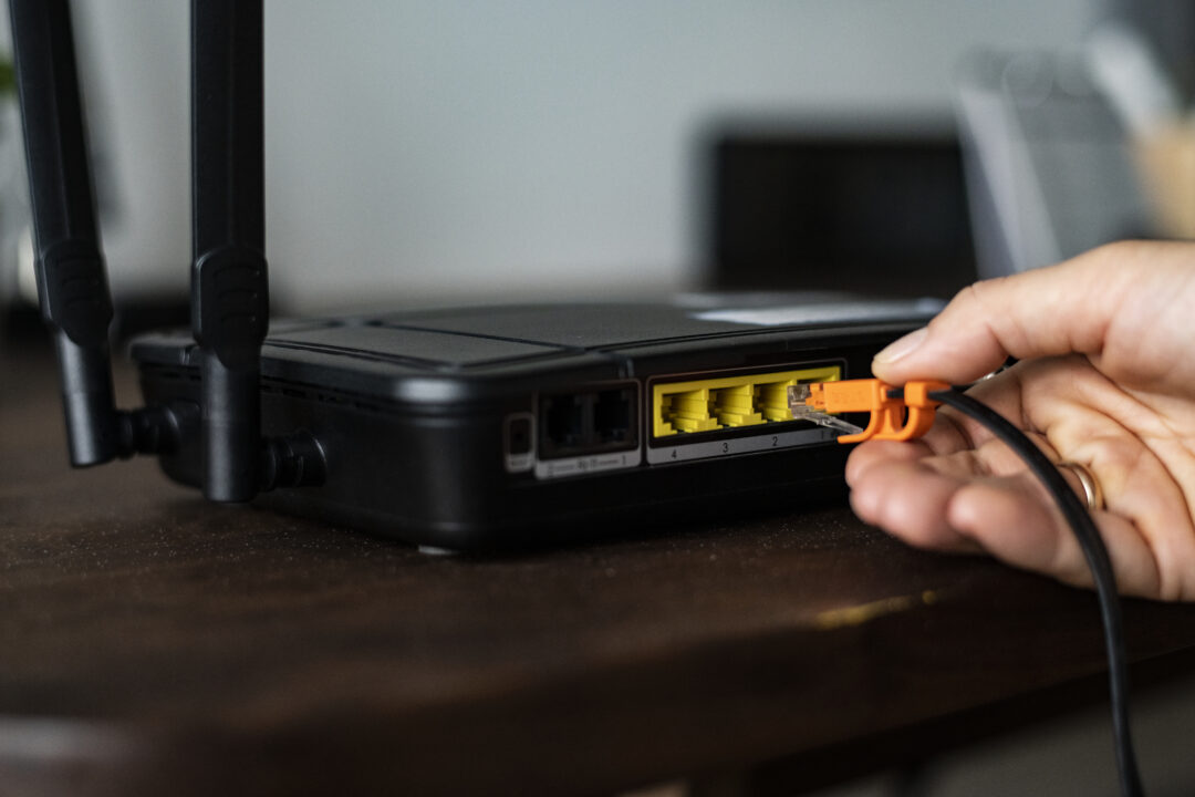 Provedoras de TV e internet serão obrigadas a prestarem atendimento presencial
