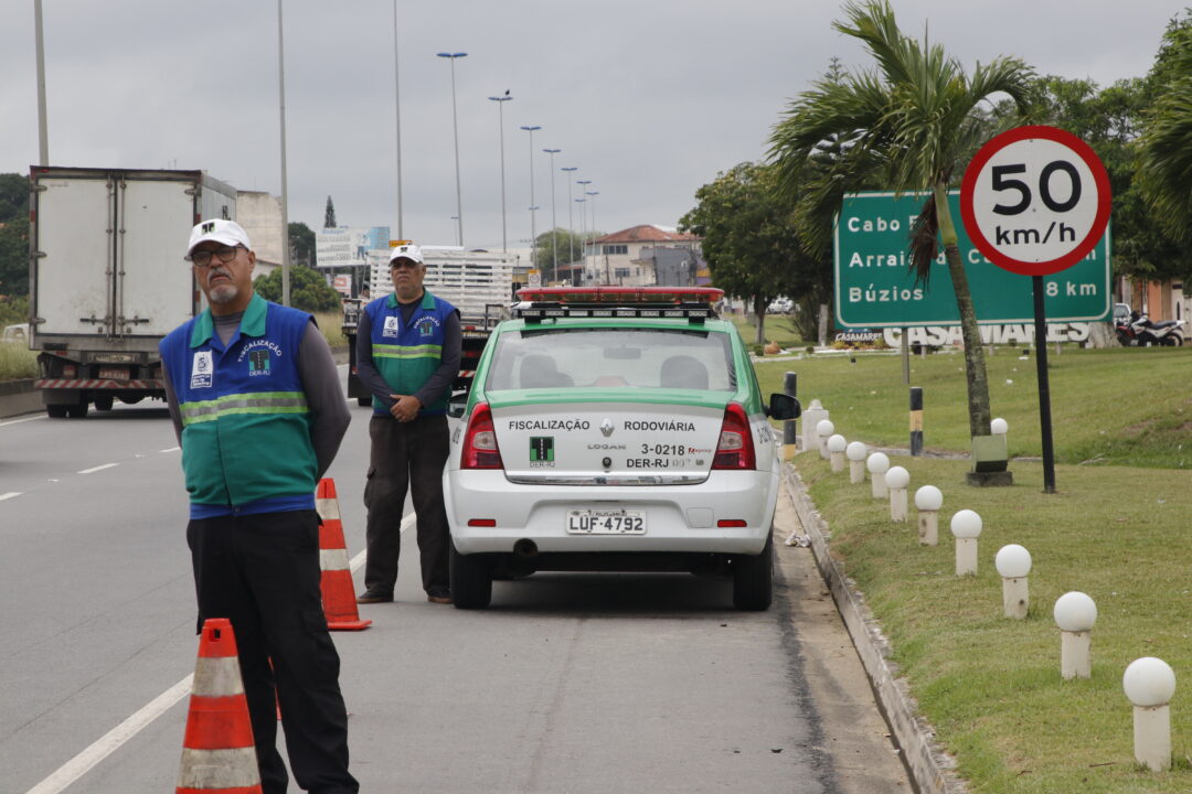 Imprudência: DER registra aumento de 115% nas infrações por excesso de velocidade nas rodovias estaduais do Rio durante o Carnaval