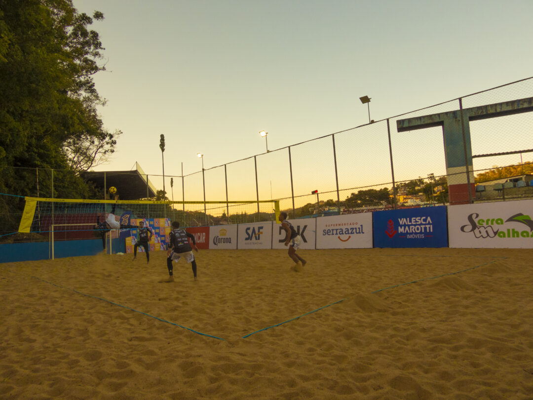 Praia invade a Serra com a disputa da 6ª Copa FutFri de Futevôlei neste final de semana em Nova Friburgo