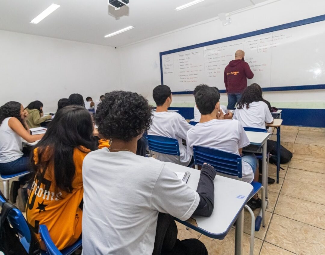 Governo Estadual autoriza ampliação de jornada de trabalho para Professor Docente I de 18 para 30 horas semanais