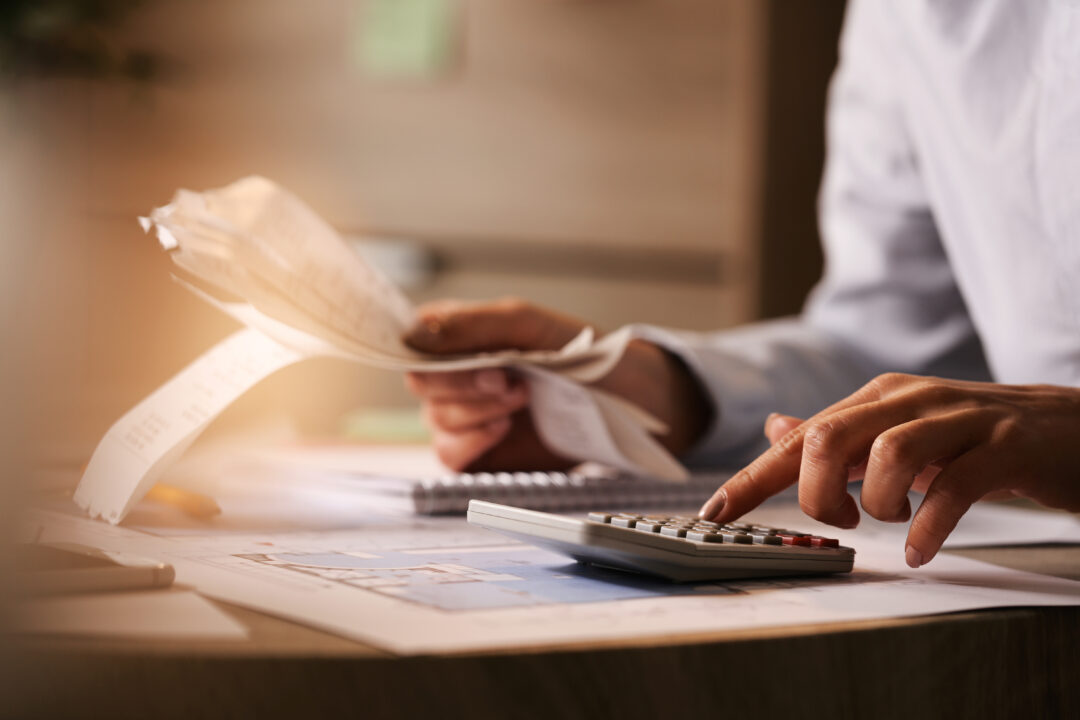 Receita abre consulta ao 1º lote de restituição do imposto de renda; veja se você já pode sacar