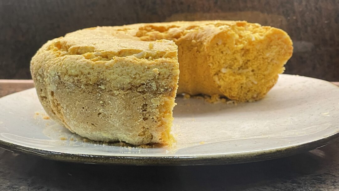 Receita do dia: Bolo de Fubá com Coco