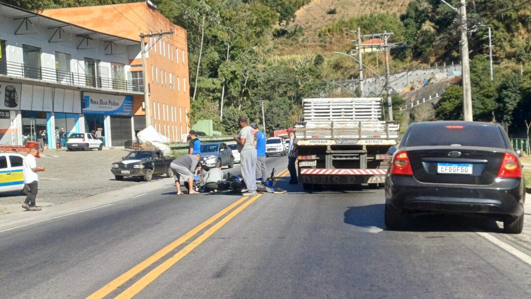 Acidente em Duas Pedras deixa duas pessoas feridas em Nova Friburgo