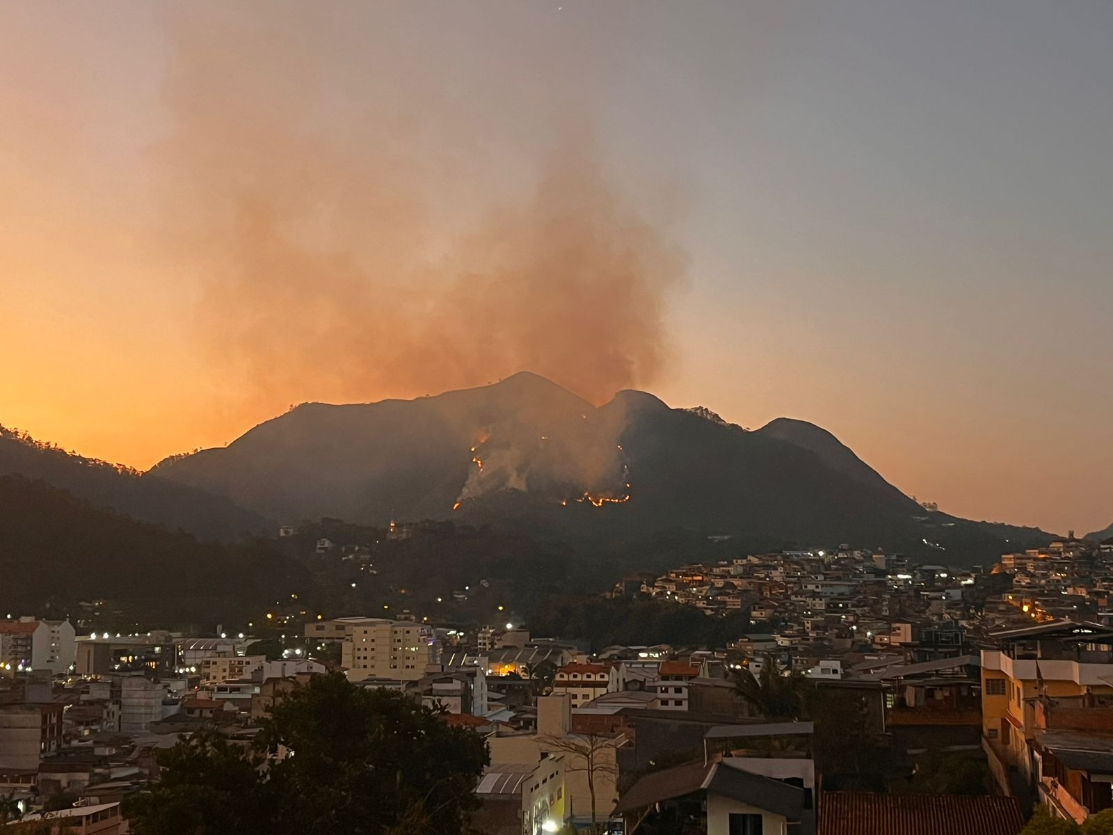 Friburgo lidera denúncias de queimadas do Linha Verde, o Disque Denúncia do Meio Ambiente