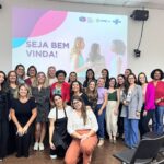 mulheres reunidas no cmec