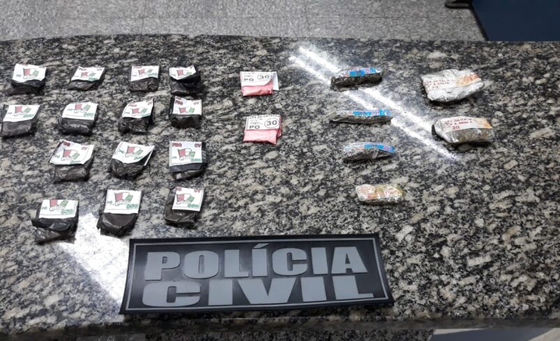 Drogas encontradas no bairro Catarcione em Nova Friburgo em 22 de novembro de 2024