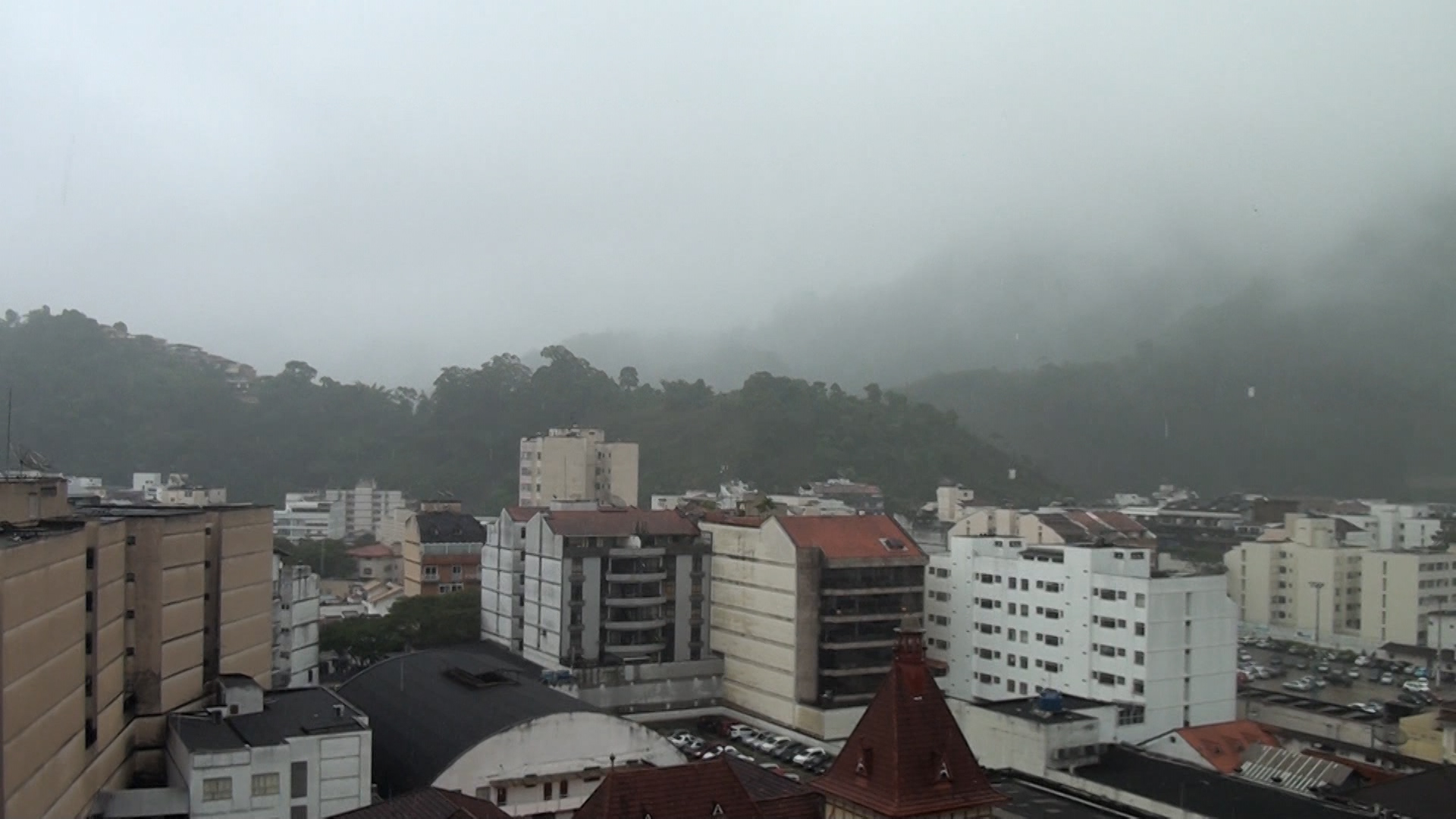 Nova Friburgo entra em estado de alerta laranja neste fim de semana