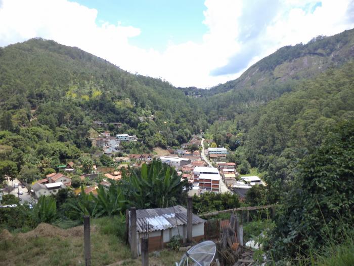 Justiça determina ações para moradores em risco de deslizamentos em Friburgo