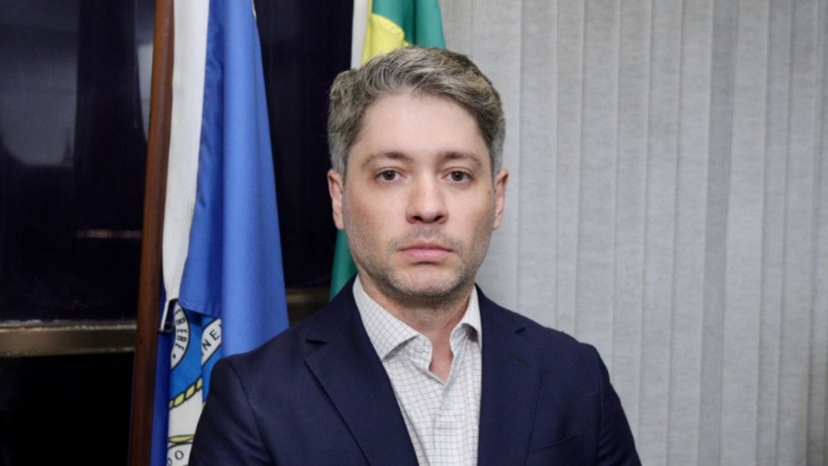 Delegado Rodrigo Dias Coelho assume a presidência do Detran RJ