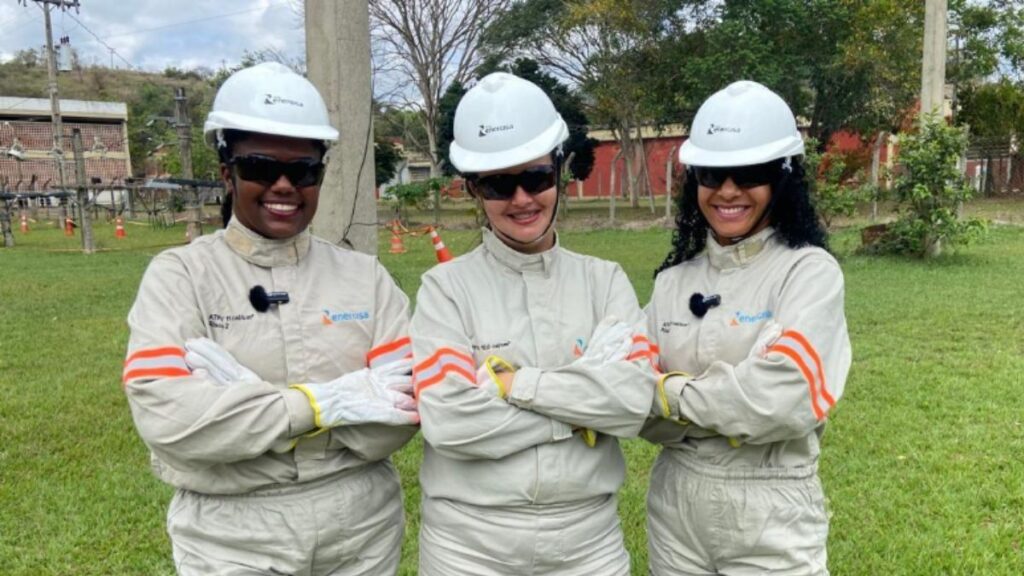 Capacitação gratuita: Energisa busca mulheres e PCDs no setor elétrico