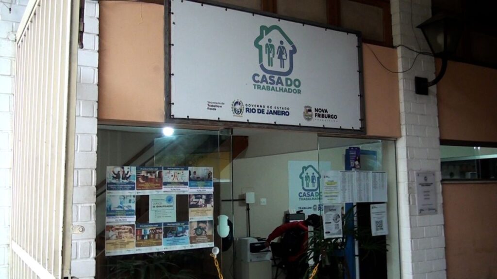 Casa do Trabalhador oferece 540 vagas na Estação Livre em Friburgo