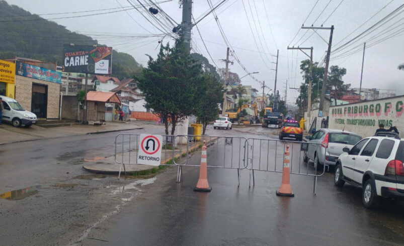 Obra em ponte