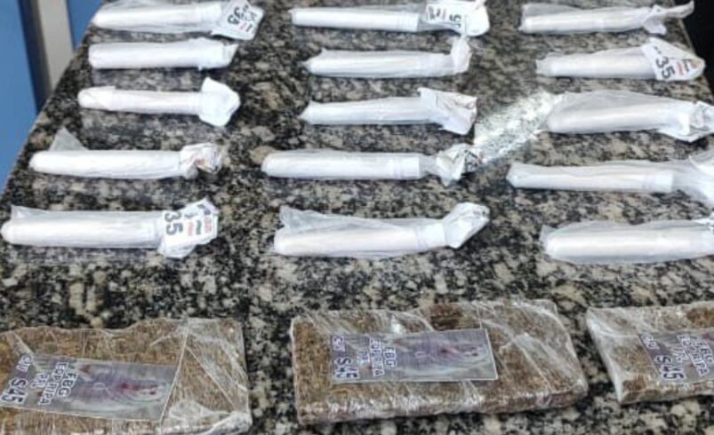 Polícia apreende drogas em casa abandonada no Bela Vista