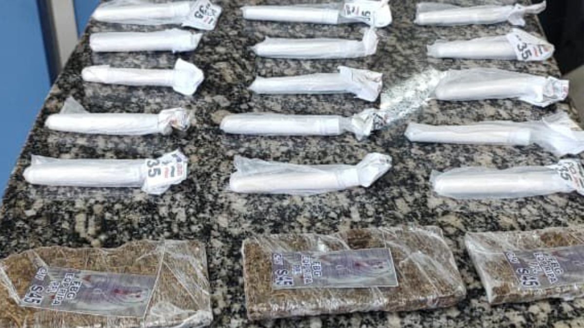 Polícia apreende drogas em casa abandonada no Bela Vista