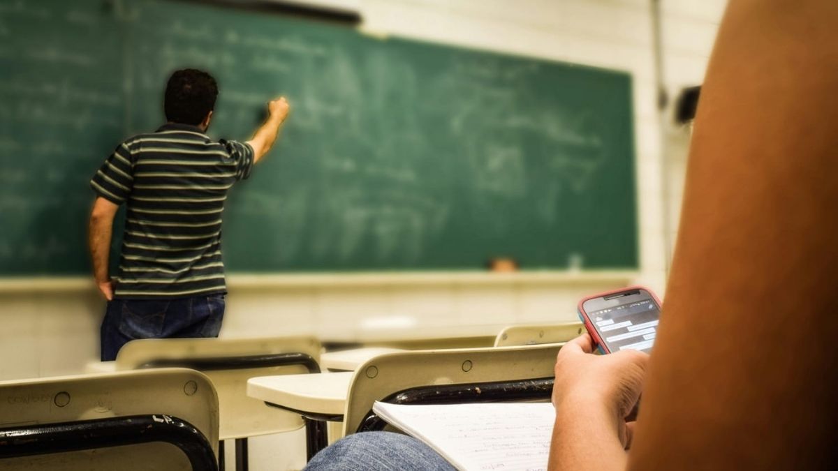 Dia dos Professores reforça alerta sobre saúde mental em Nova Friburgo