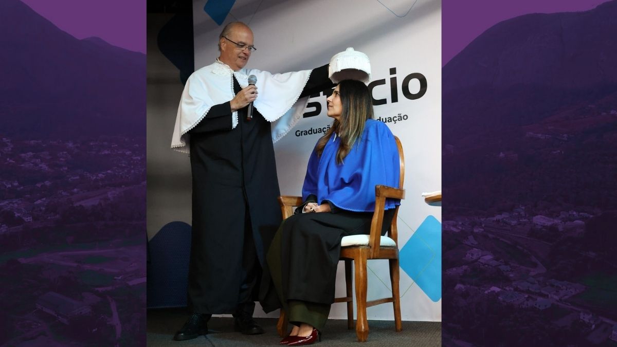 Estácio homenageia Cláudia Romano com o título de Doutora Honoris Causa