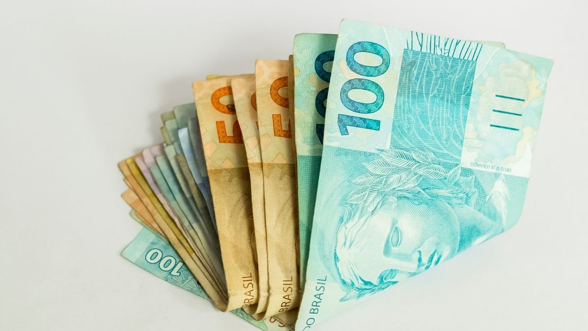 Governo paga lote extra de R$ 1,5 bi do abono salarial nesta quarta