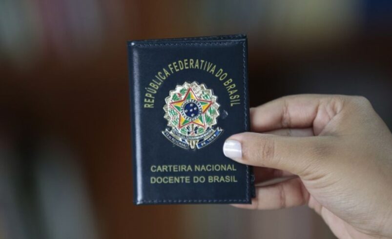 Nova carteira docente: como solicitar o documento oficial em Nova Friburgo