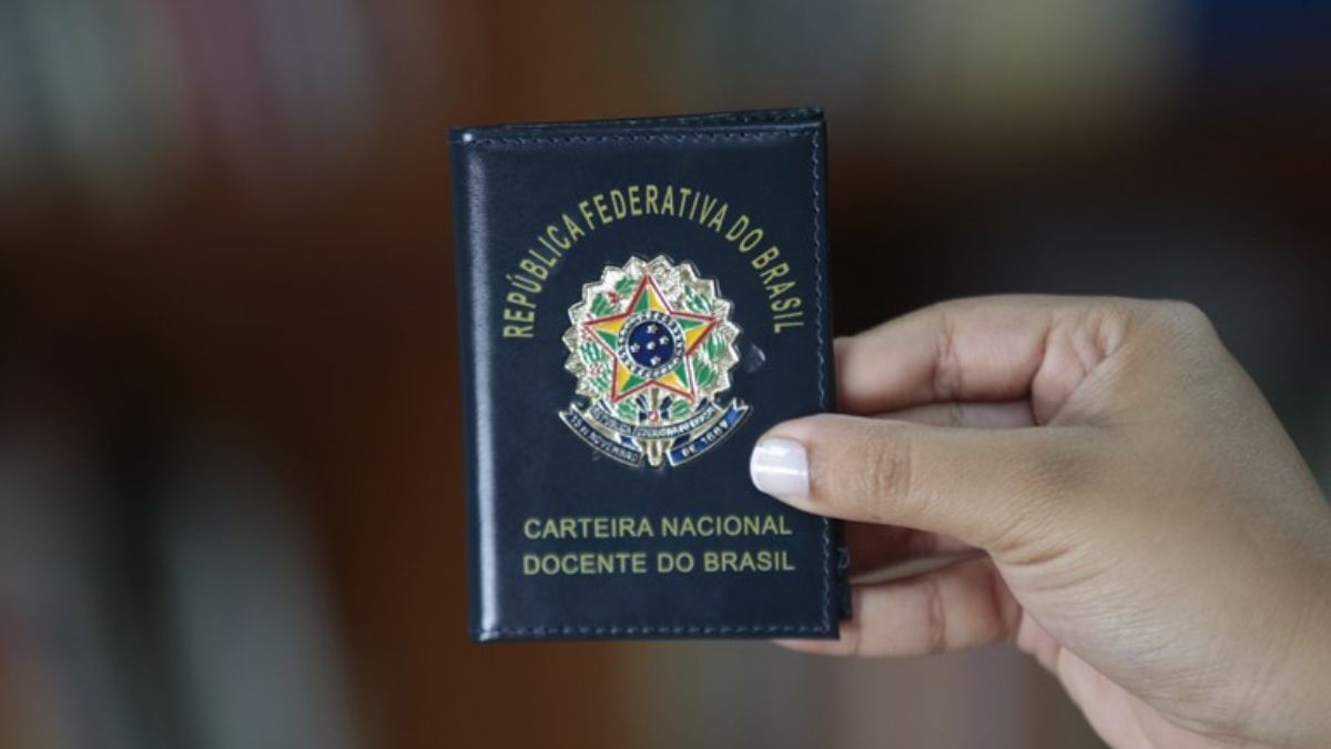 Nova carteira docente: como solicitar o documento oficial em Nova Friburgo