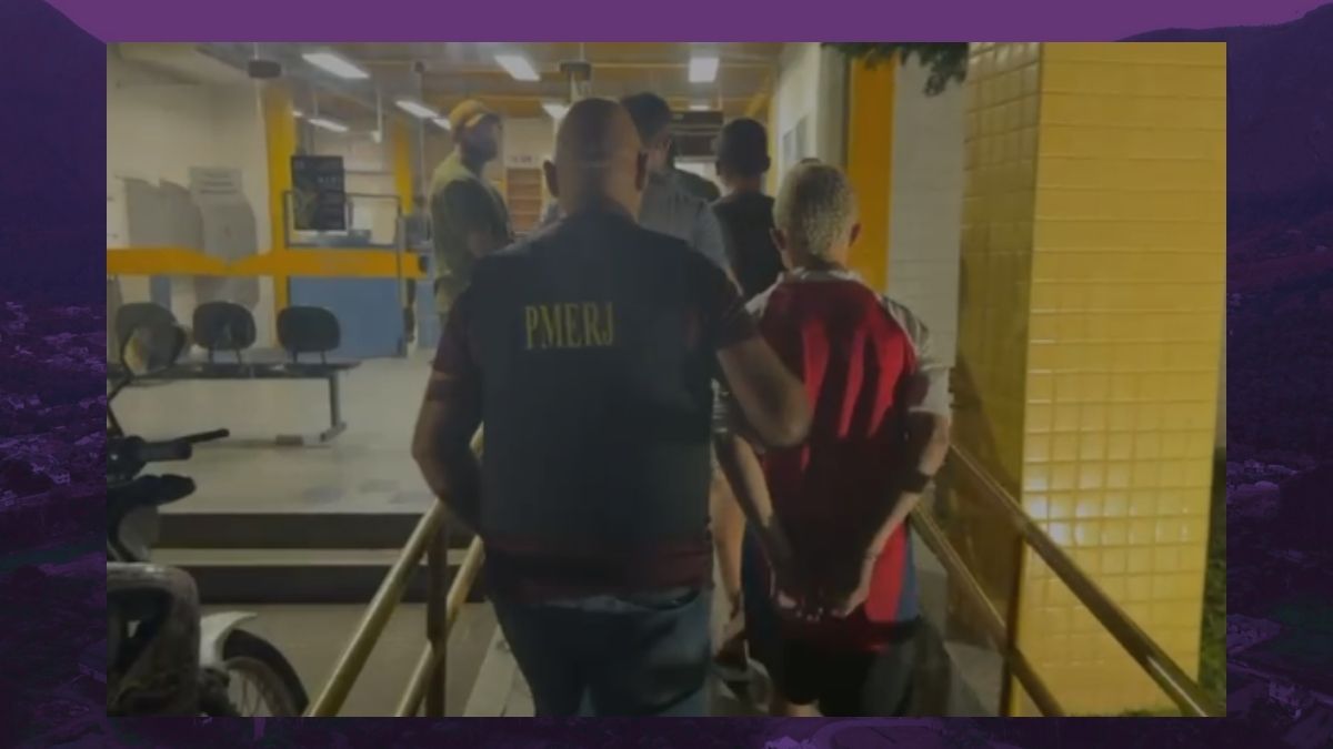 Mulher é presa por tráfico de drogas e abandono de incapaz em Nova Friburgo