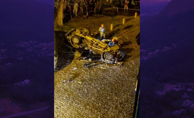 Acidente em Nova Friburgo: carro cai de viaduto e fere duas pessoas