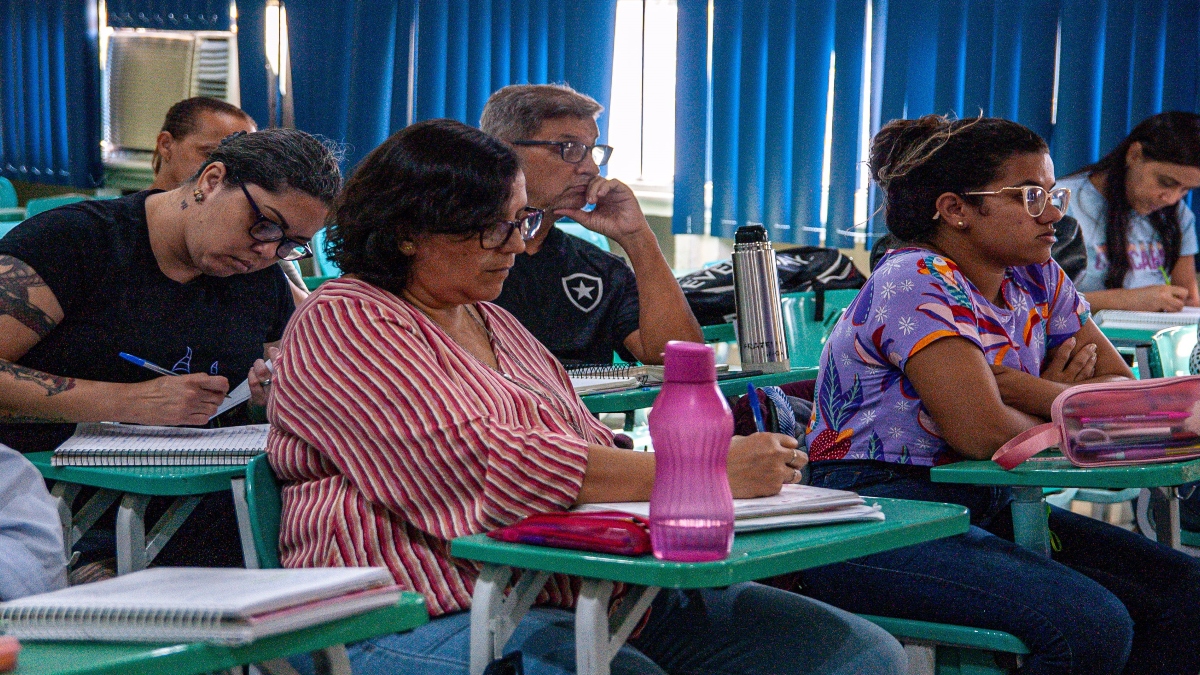 Curso extensivo do Cecierj 2025 abre vagas gratuitas em Friburgo