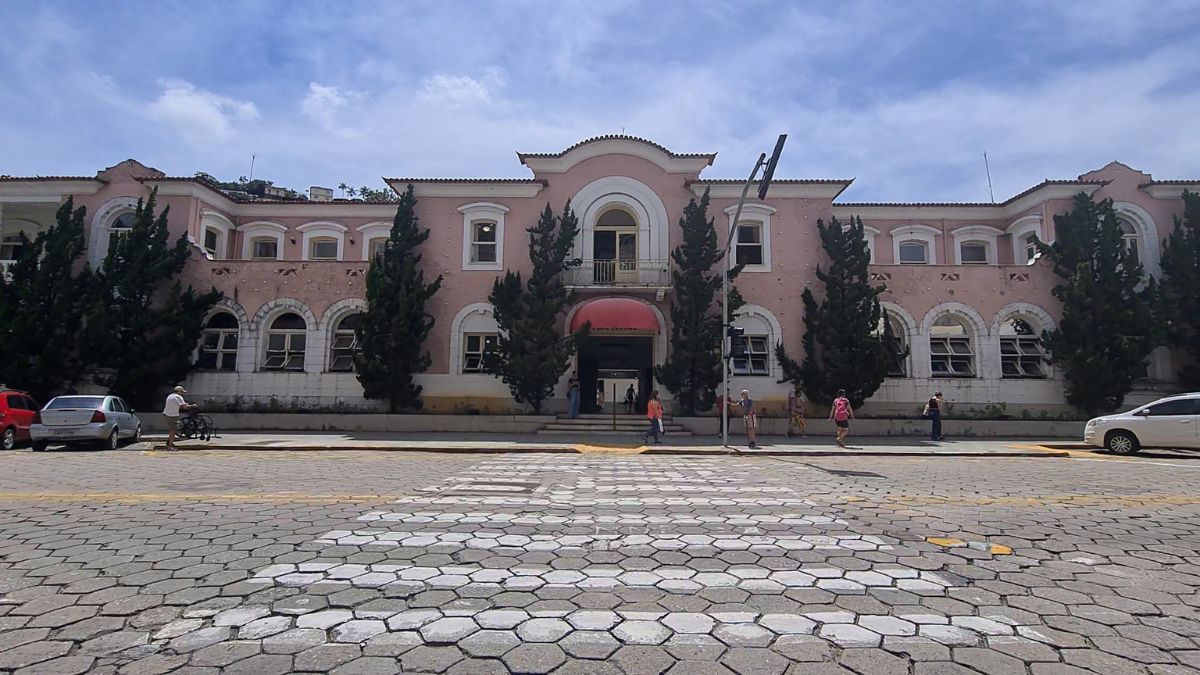 Friburgo decreta ponto facultativo, mas saúde funciona normalmente