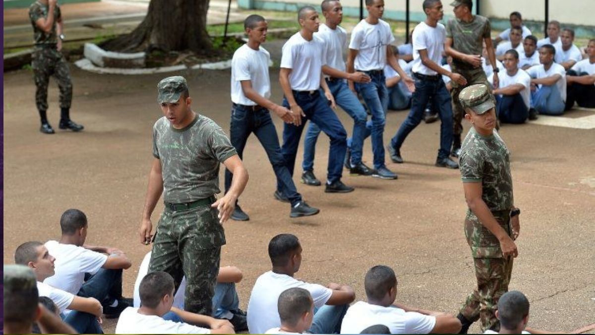 Jovens de Friburgo já podem se alistar no serviço militar 2026