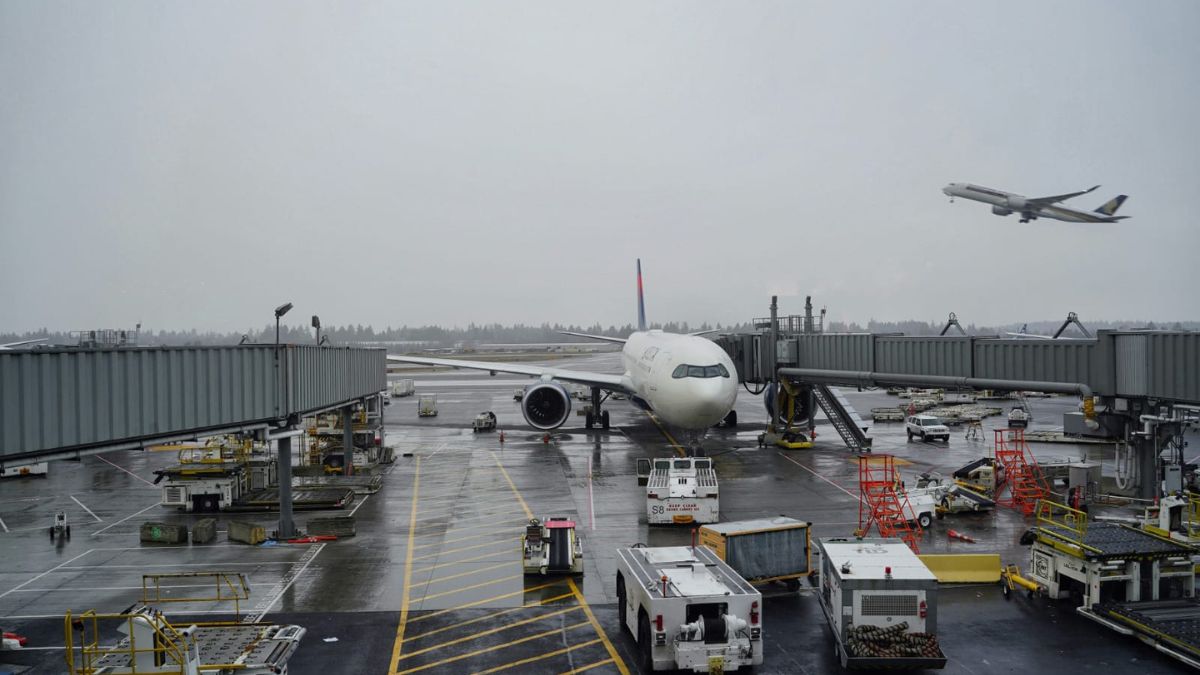 Viagem com atraso ou cancelamento: entenda seus direitos