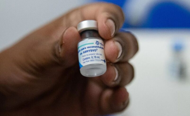 O SUS passa a oferecer vacina contra bronquiolite para bebês prematuros e com comorbidades em Friburgo, reforçando a prevenção ao VSR.