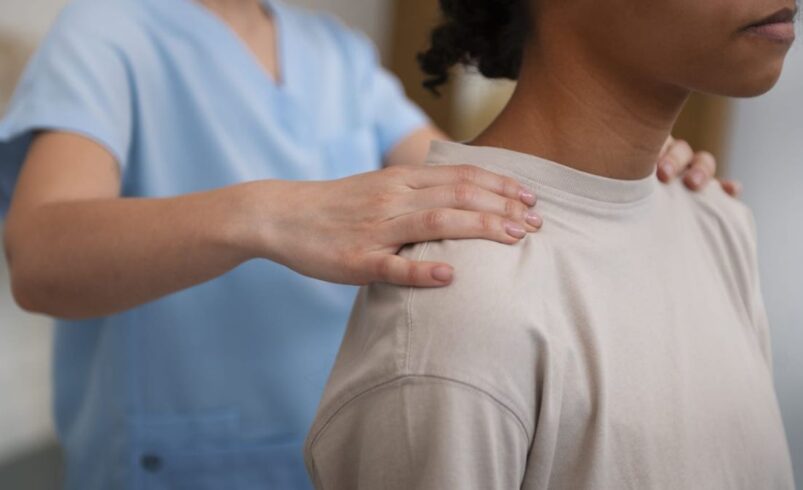 Campanha Fevereiro Roxo alerta para a fibromialgia